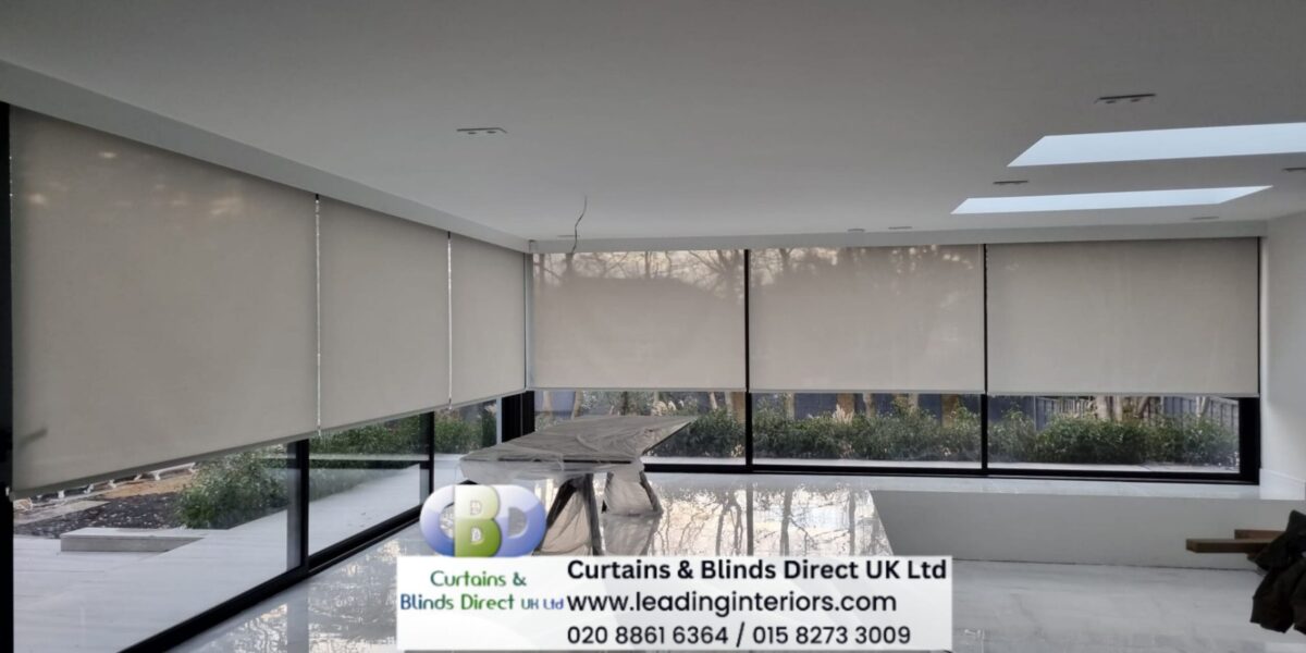 Curtains and blinds10